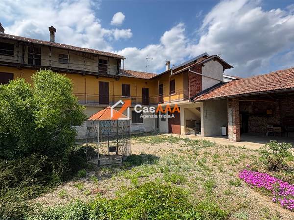 Town House في تخفيض السعر إلى Briona