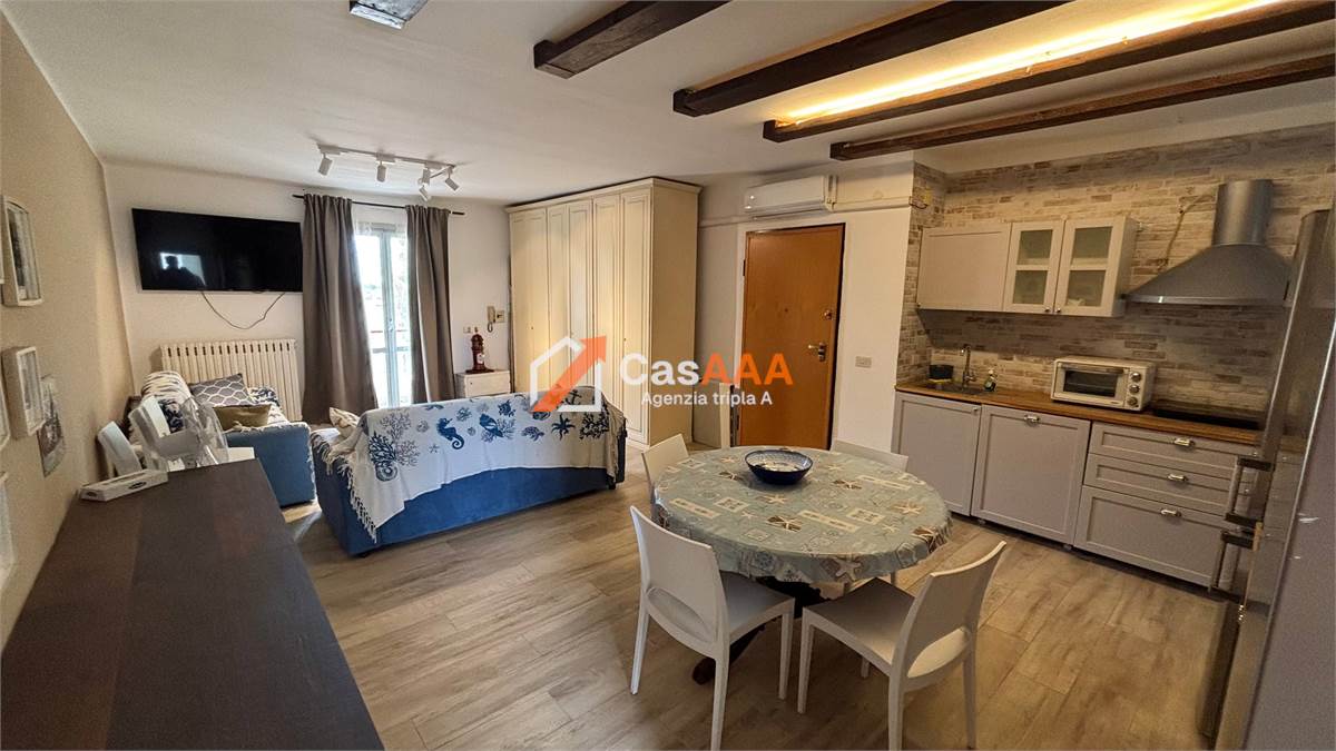 SALOTTO + CUCINA
